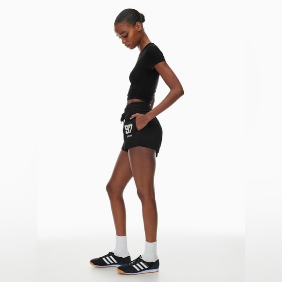 Black Aritzia Malibu Top - Picture 7 of 11